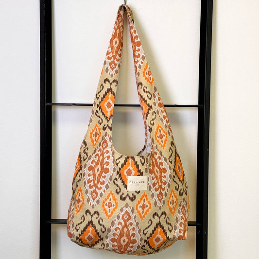 Ikat oval väska