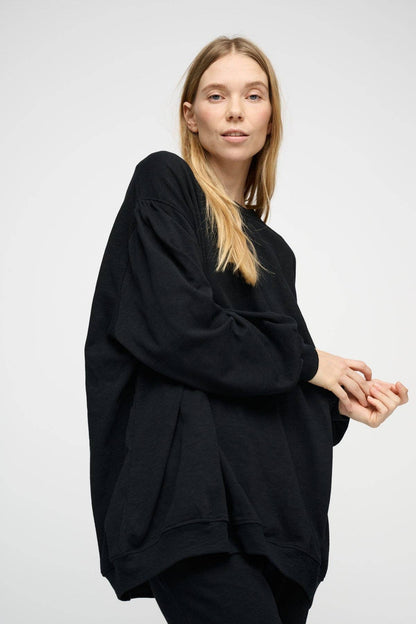 Better Sweat svart oversize sweatshirt