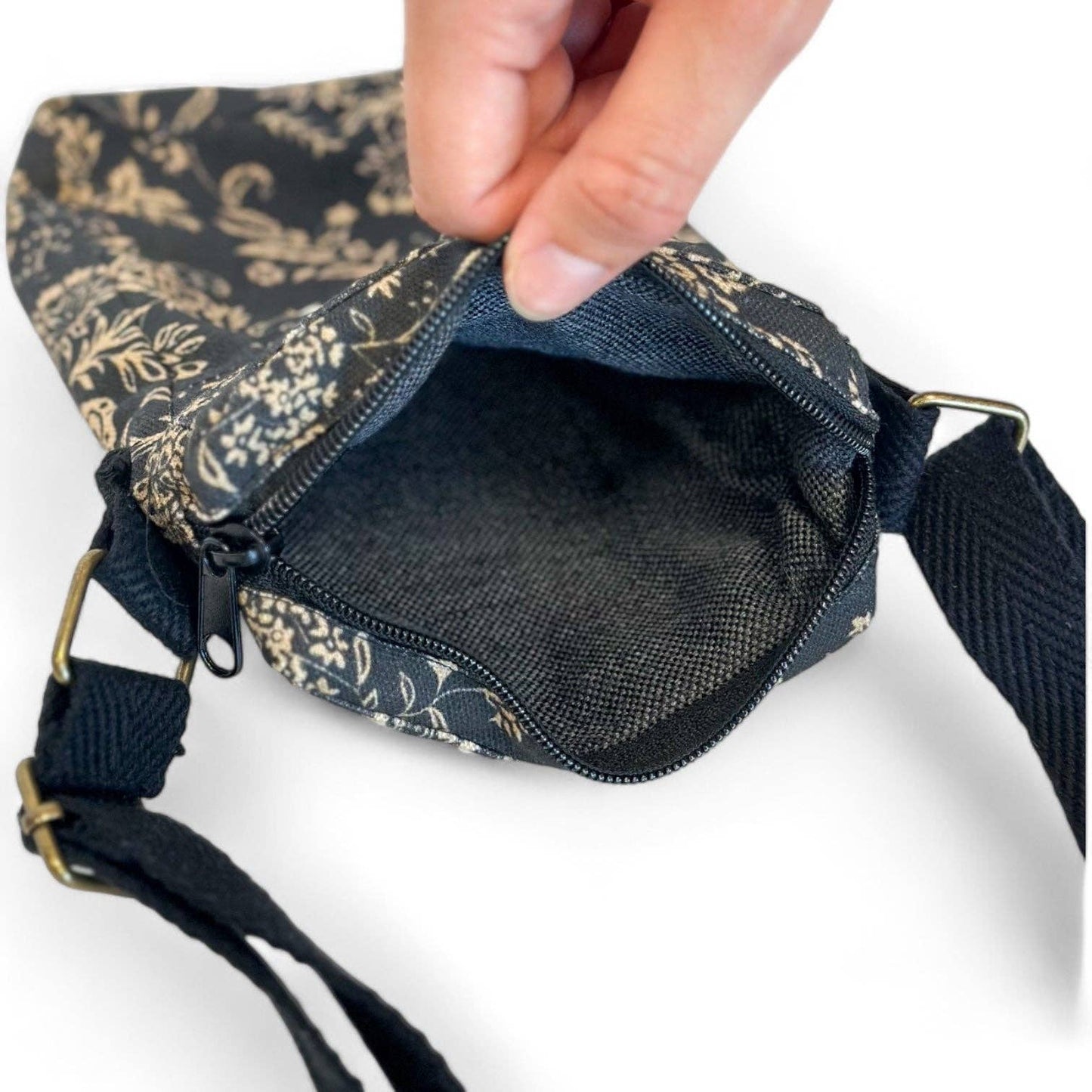 Elisa Pocket Mobilväska