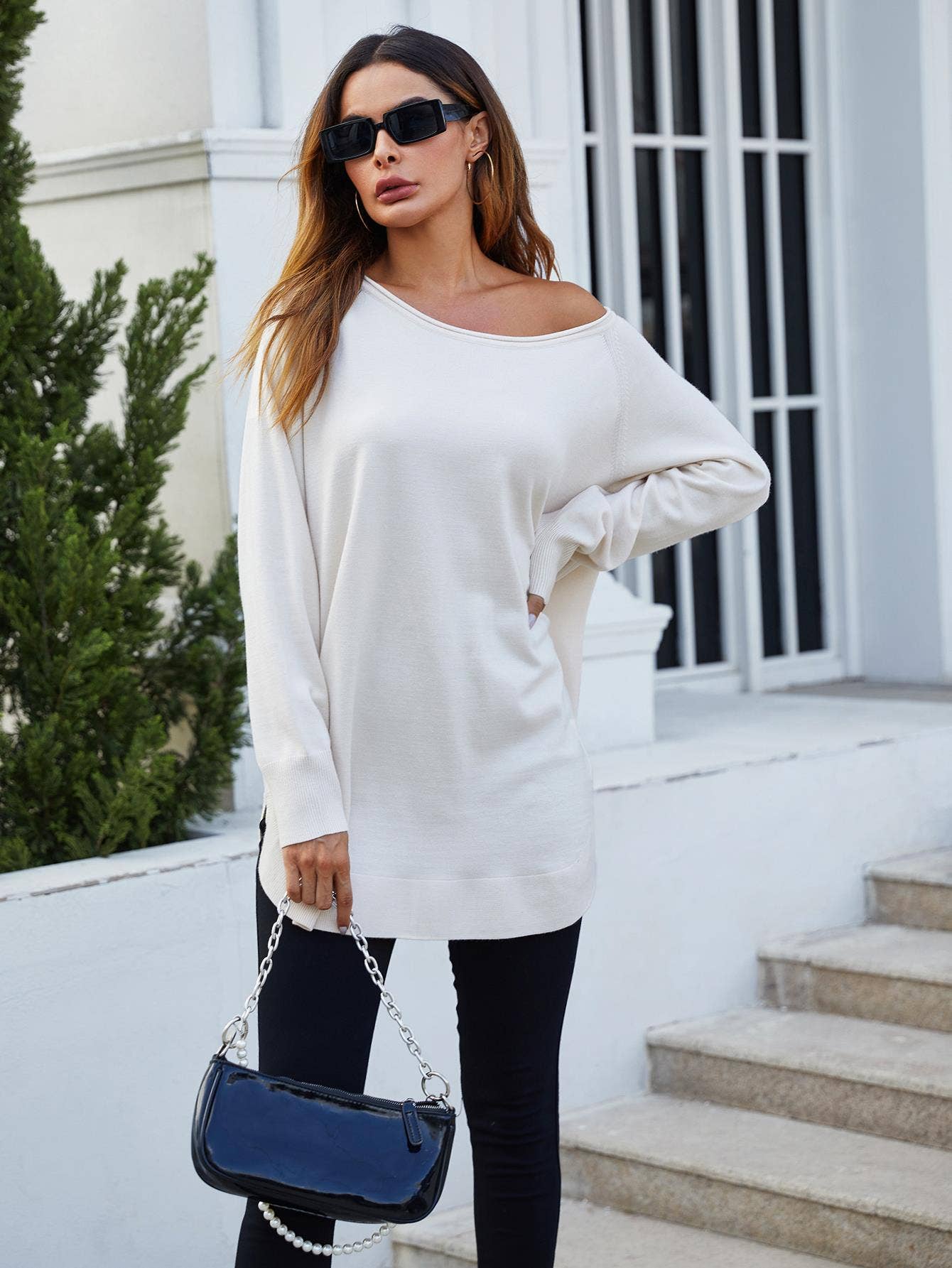 Stor Stickad Jumper i Ecru (Beige) eller svart - Onesize