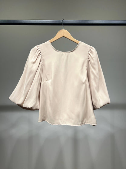 Topp med Puffärmar och Knytning i Ryggen i Viskos Polyester