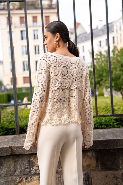 Virkat topp med fransar -