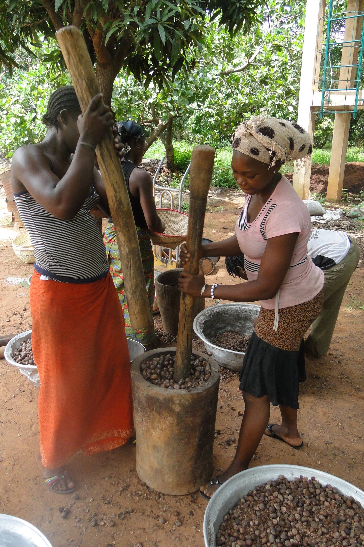 Ombelle Moami ekologiskt sheasmör, berikat med vitamin E