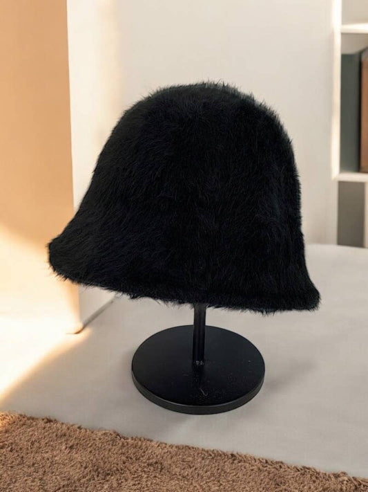Bobhatt i fuskpäls