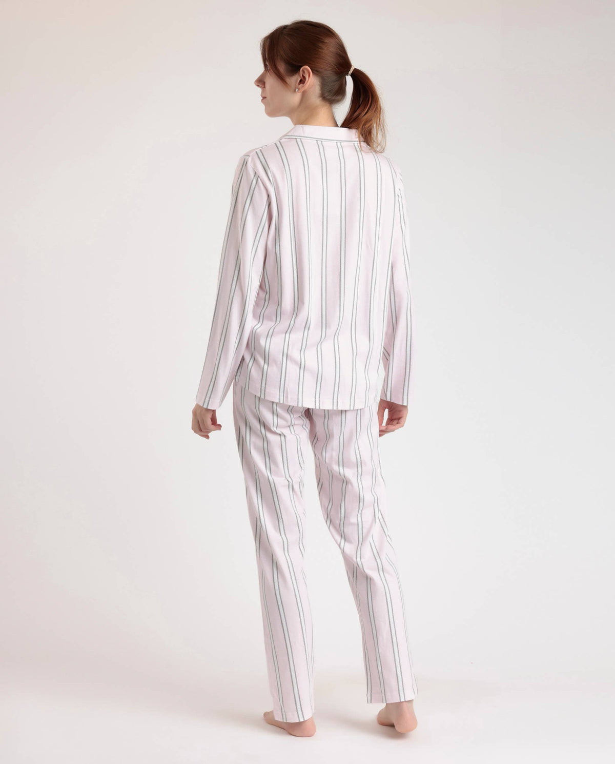 Magic Time pyjamas med knappar