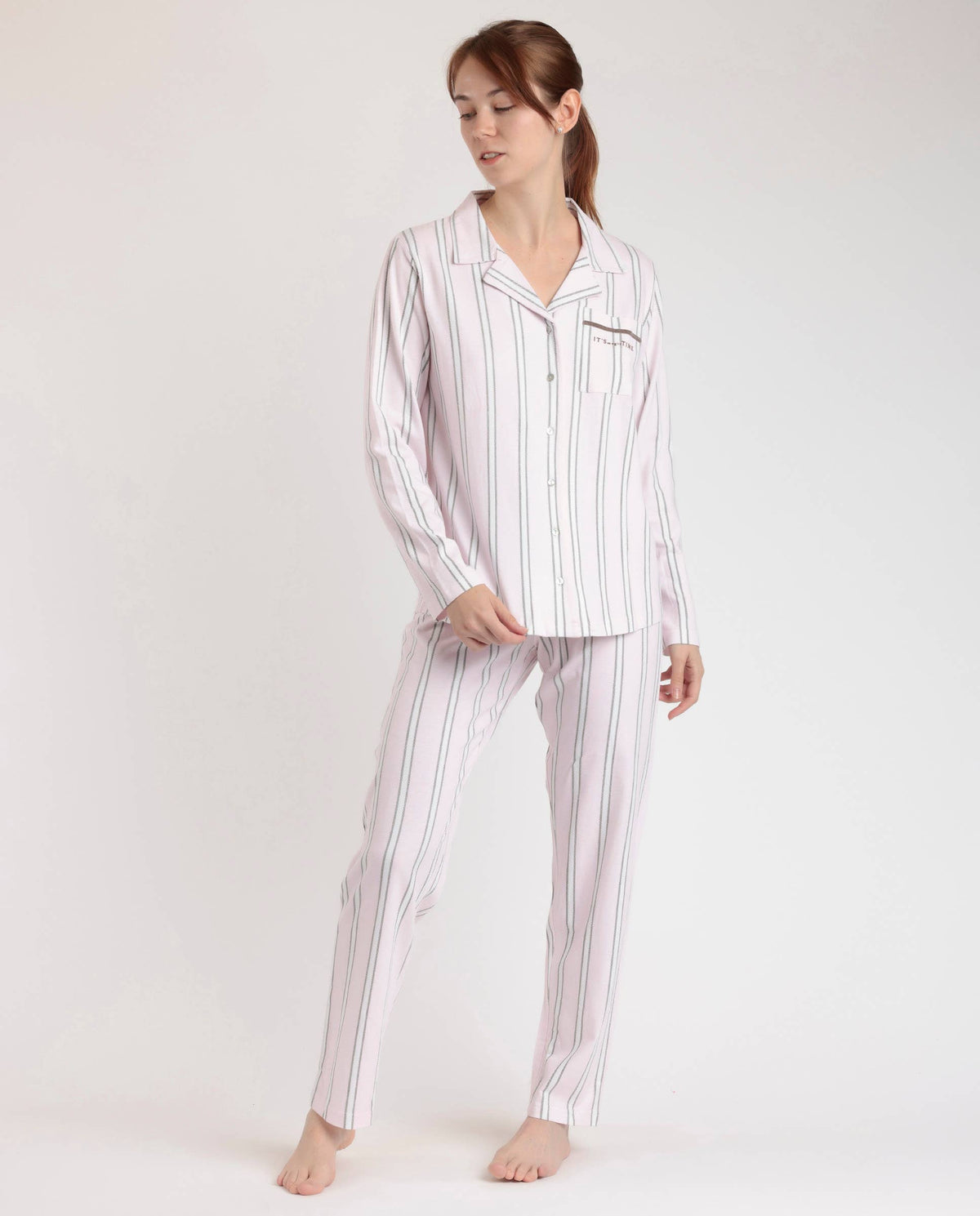 Magic Time pyjamas med knappar